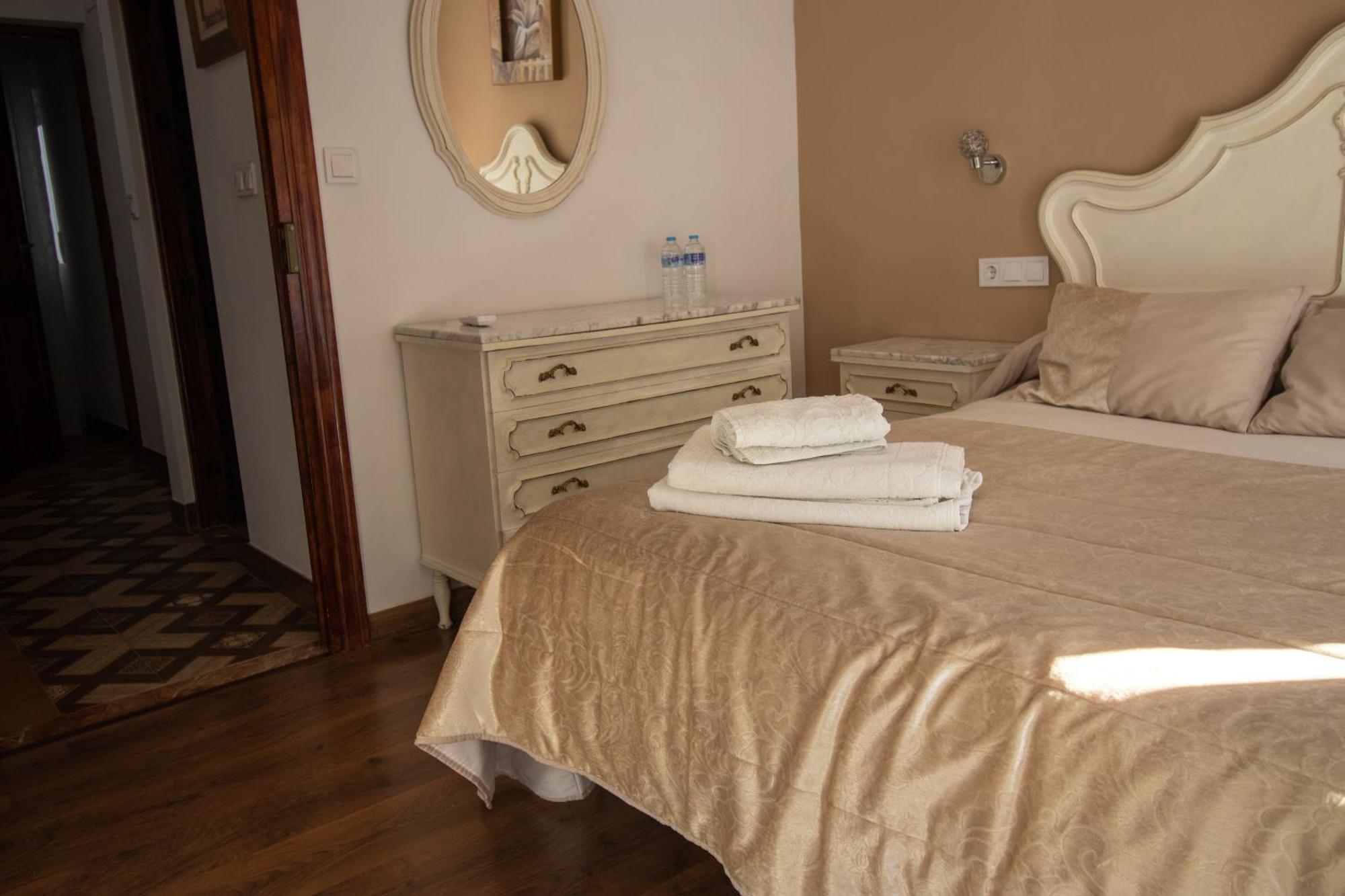 Casa Aveda Villa Setenil de las Bodegas Kültér fotó